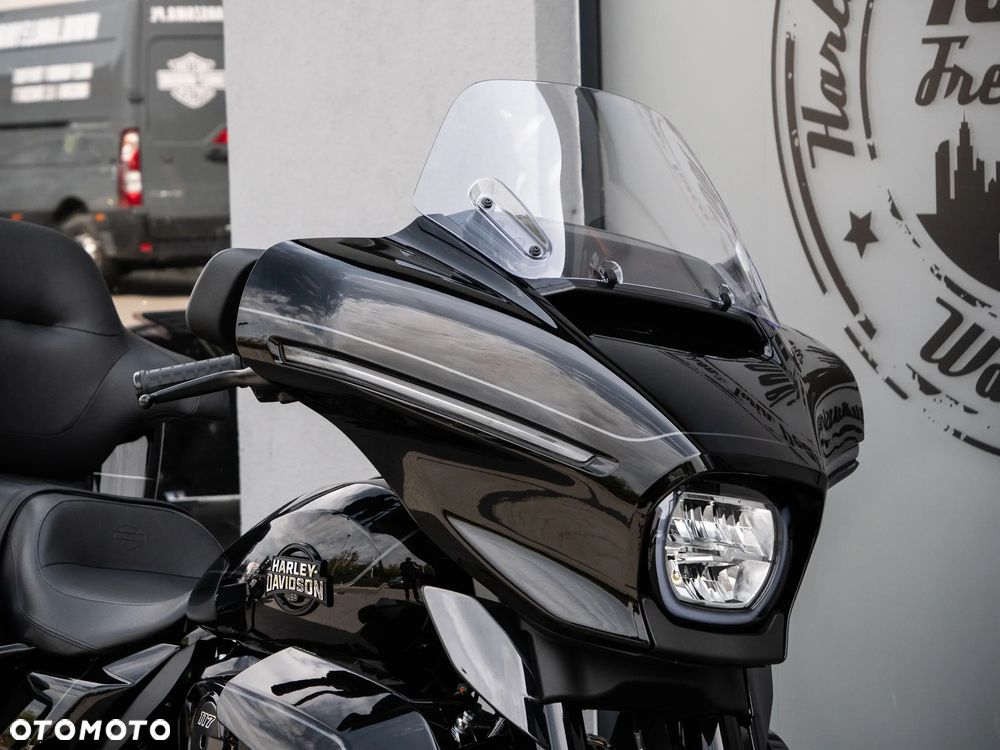 Harley-Davidson Touring Street Glide - 8