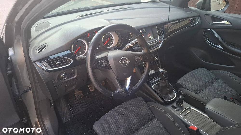 Opel Astra - 2