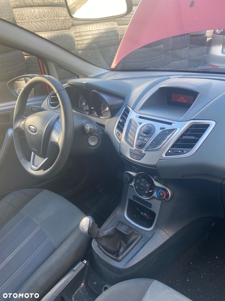 Ford Fiesta - 14