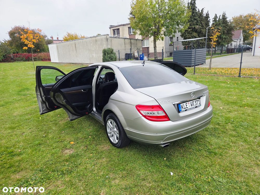 Mercedes-Benz C-Class 2009 photo 4