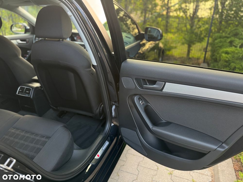 Audi A4 Avant 2.0 TDI DPF S line Sportpaket - 36