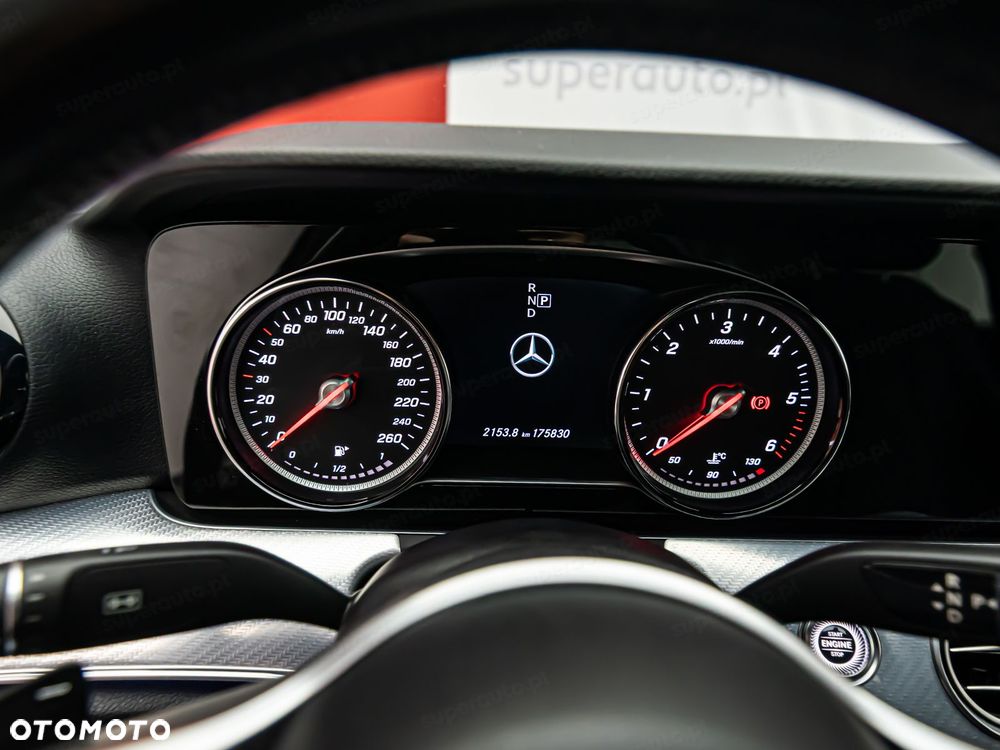 Mercedes-Benz Klasa E - 16