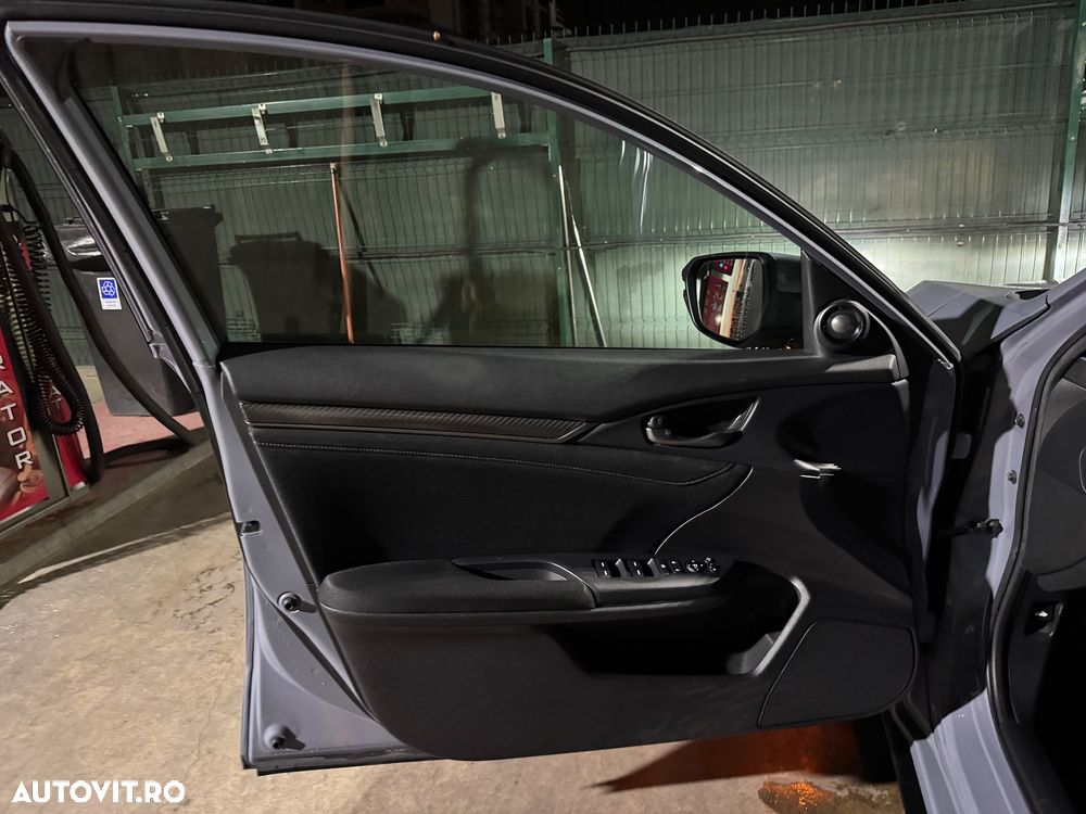 Honda Civic 1.5 VTEC Turbo CVT Sport Plus - 10