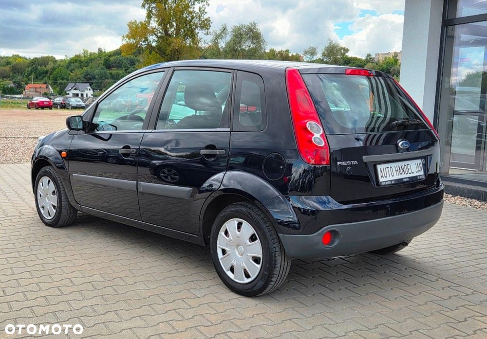 Ford Fiesta - 18