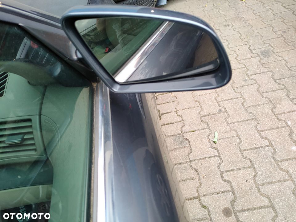 Lusterko Audi A4 B6 prawe Europa - 2