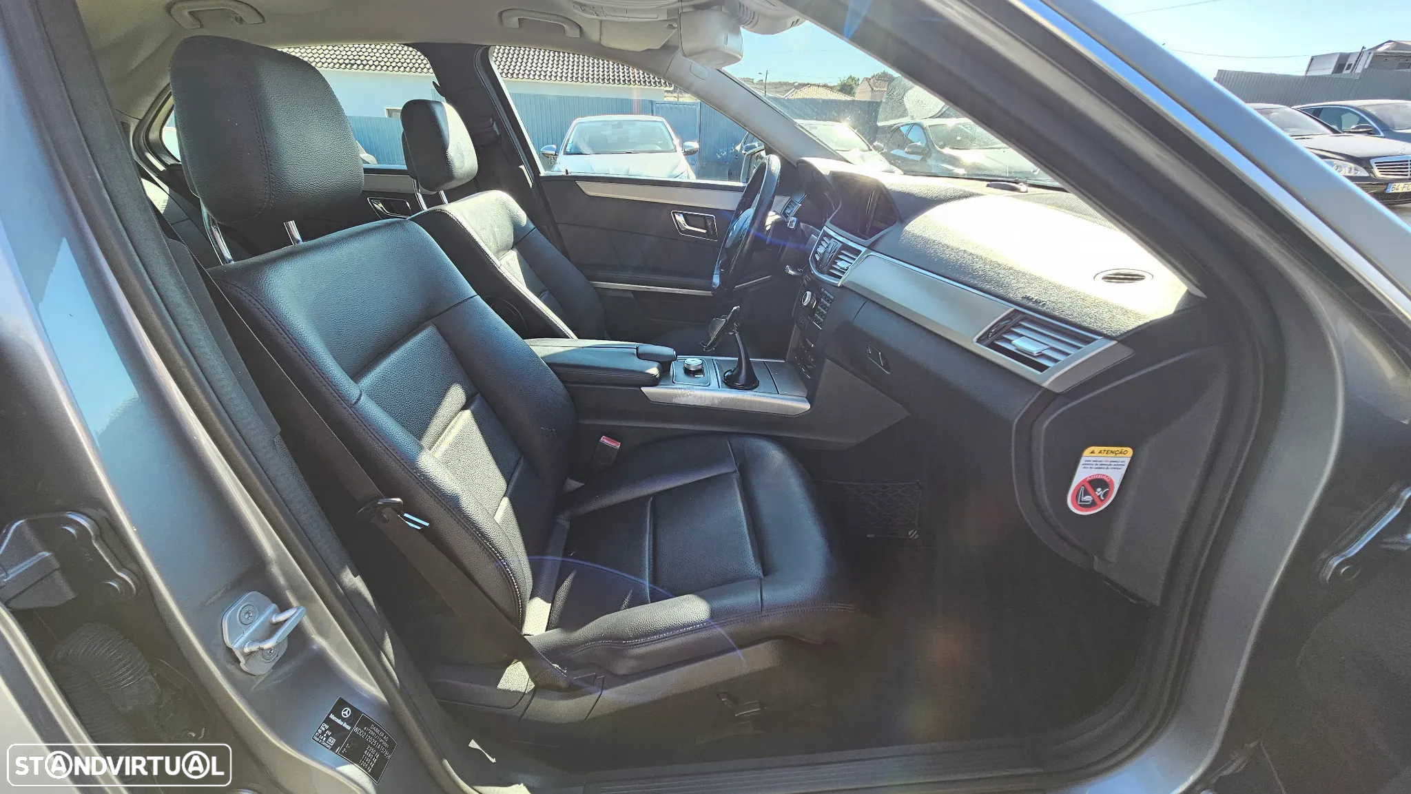 Mercedes-Benz E 350 CDi Avantgarde BlueEfficiency - 28