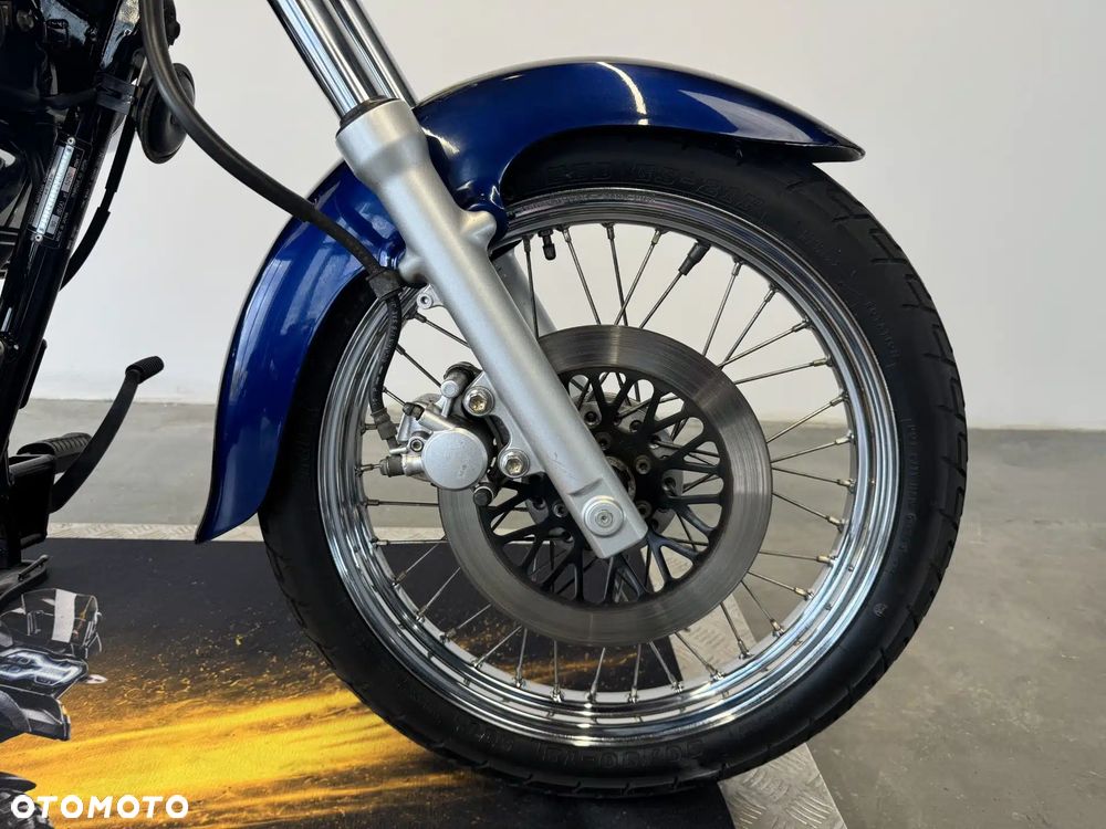 Suzuki Intruder - 8