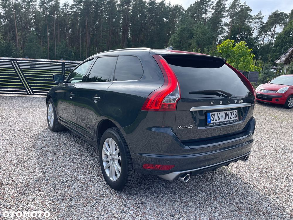 Volvo XC 60 D4 AWD R-Design Kinetic - 20