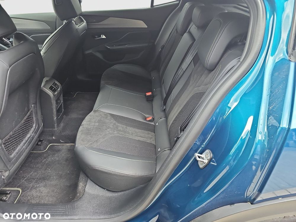 Peugeot 408 - 22