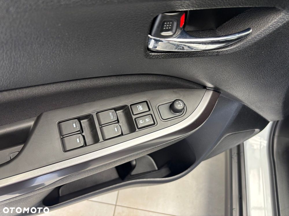 Suzuki Vitara - 12