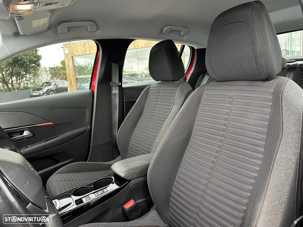 Peugeot e-208 Active - 13