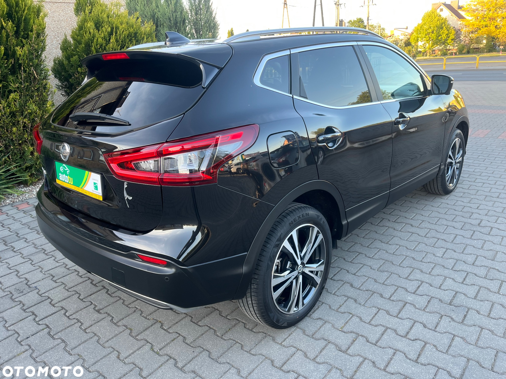 Nissan Qashqai 1.2 DIG-T Xtronic TEKNA+ - 16