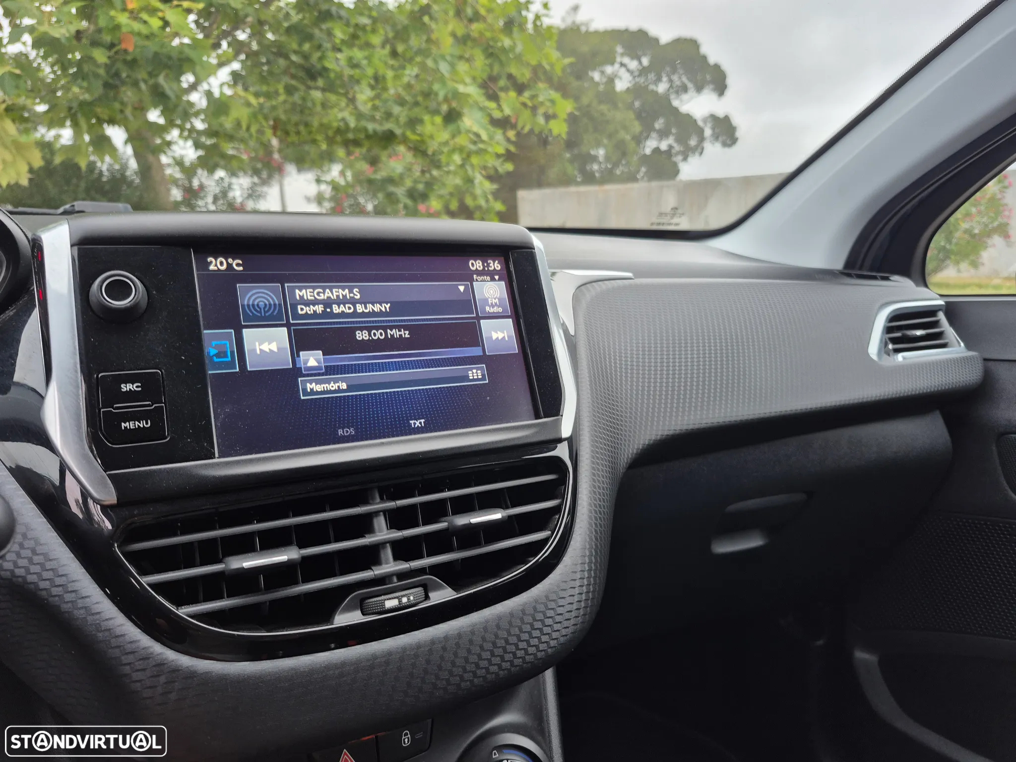 Peugeot 2008 1.2 PureTech Style - 18