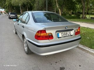 BMW 320 d Sport - 5