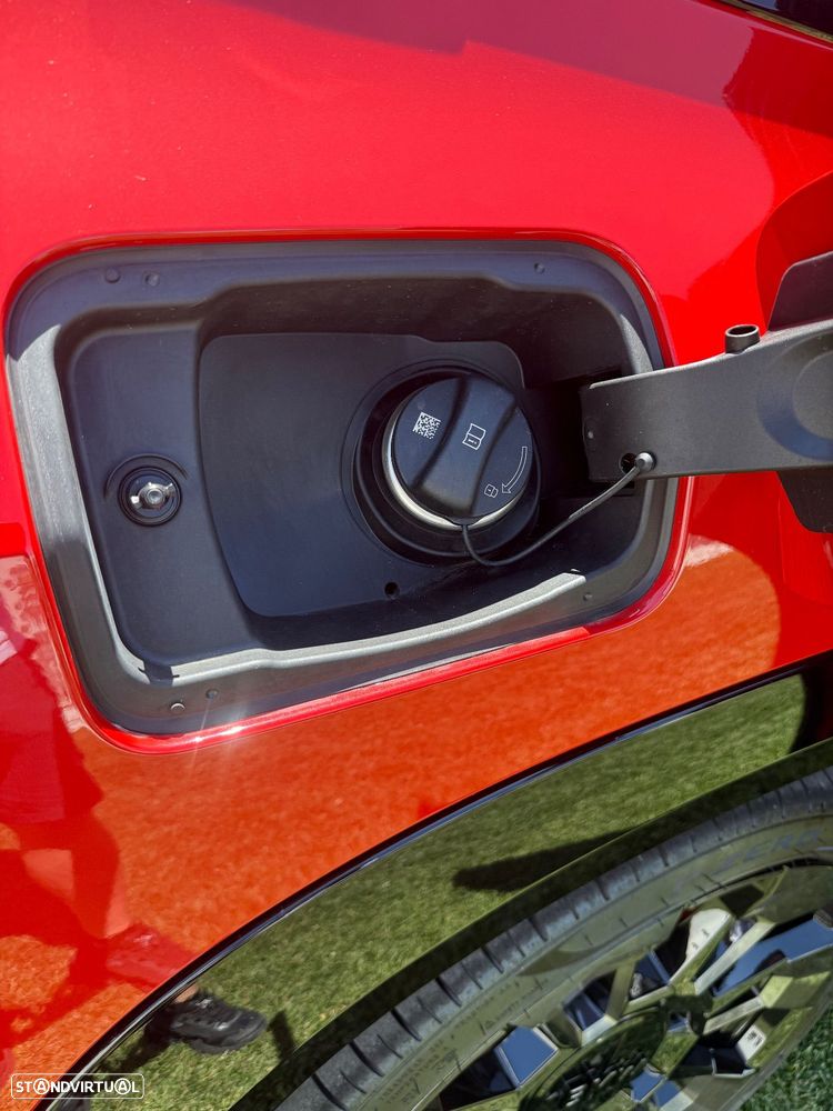 BMW XM Label Red - 13