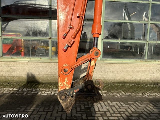 Hitachi ZH210LC-5B - 17