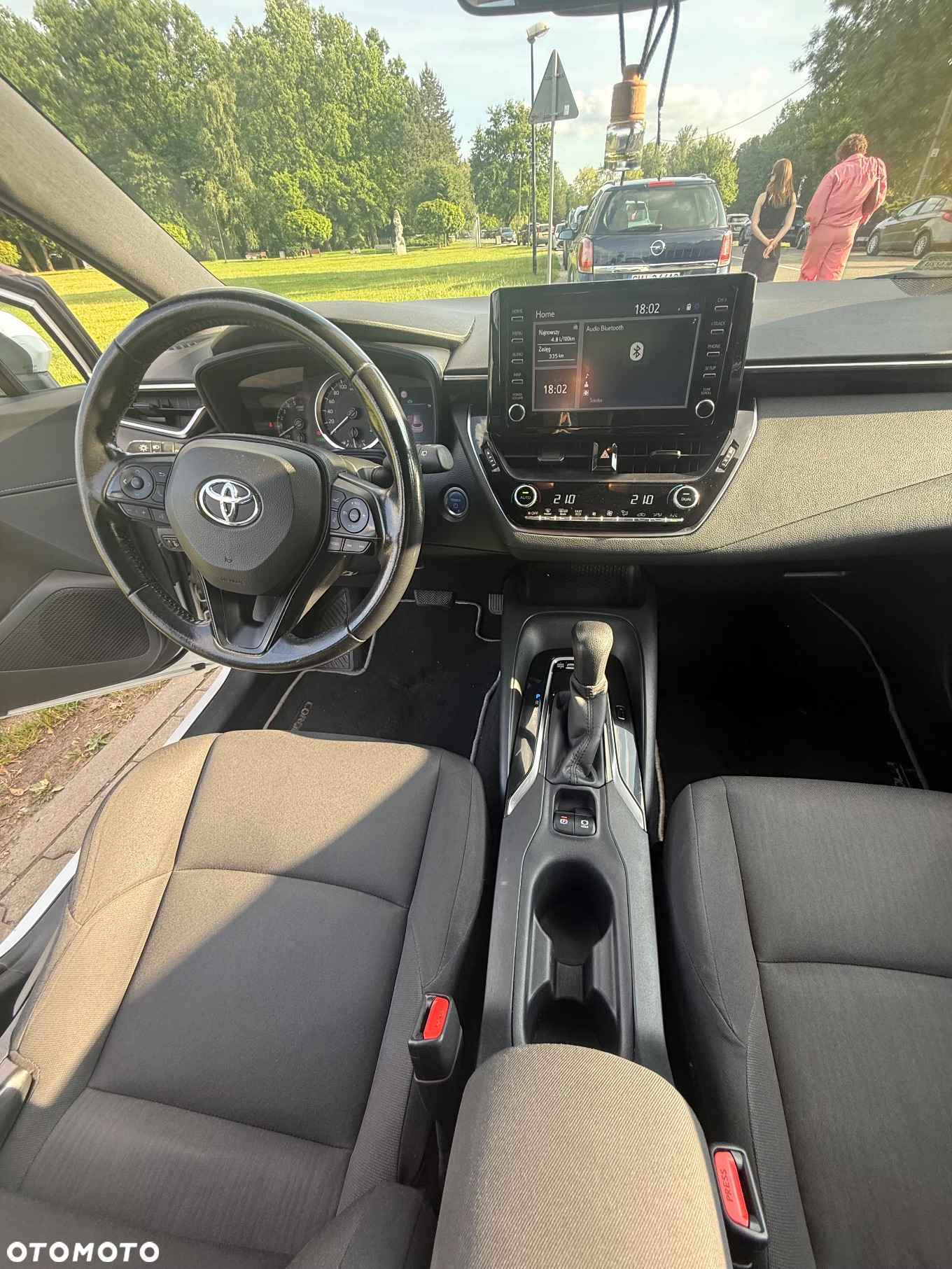 Toyota Corolla 1.8 Hybrid Active - 22