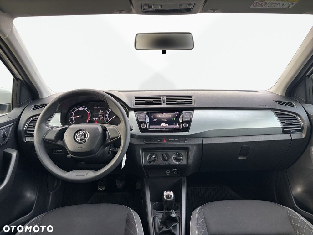 Skoda Fabia - 11