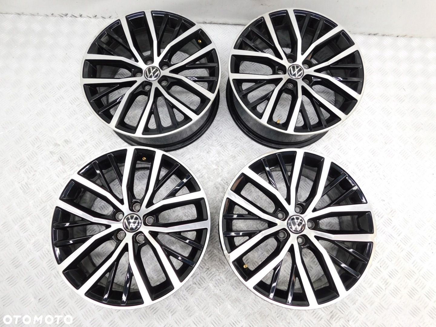FELGI ALUMINIOWE 5x100 7,5jx17 - VW POLO 6R 6C GTi R-line - 1
