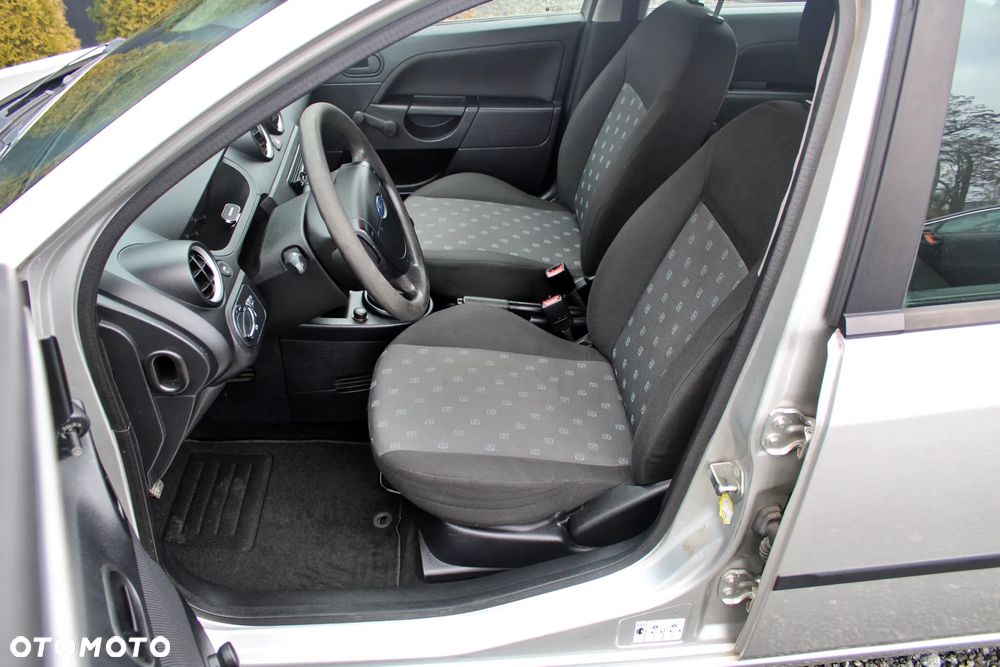 Ford Fiesta 1.3 Style - 19