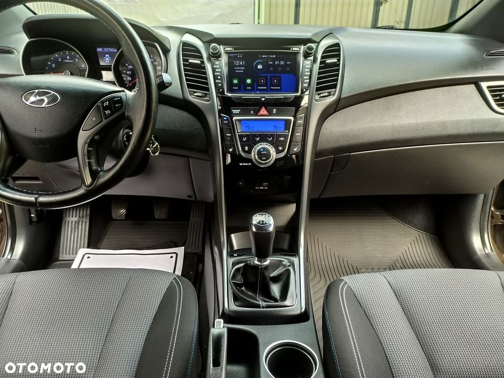 Hyundai i30 1.6 GDI BlueDrive Go - 18