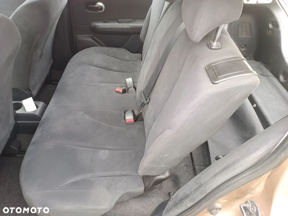 Nissan Tiida 1.6 Tekna - 6