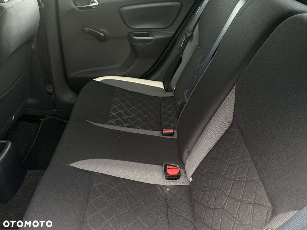 Nissan Micra 1.0 Acenta - 11