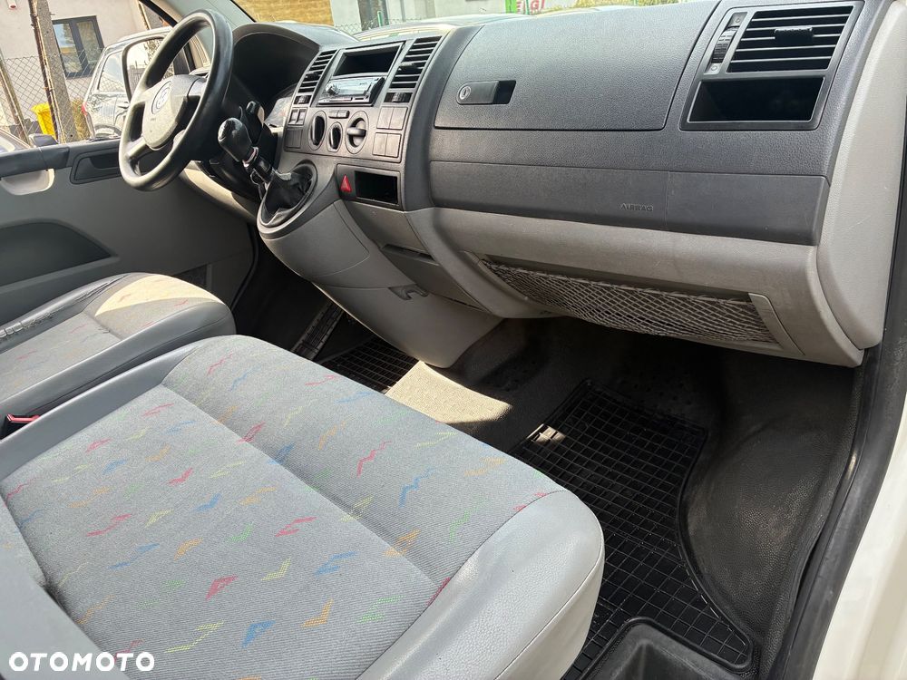 Volkswagen TRANSPORTER T5 - 10