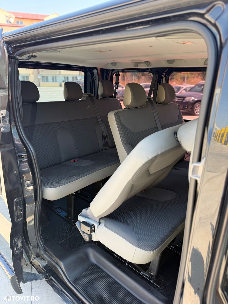 Opel Vivaro - 11