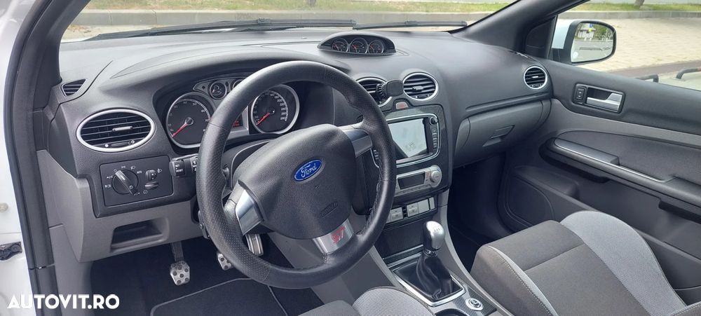 Ford Focus 2.5 ST Rally - 23