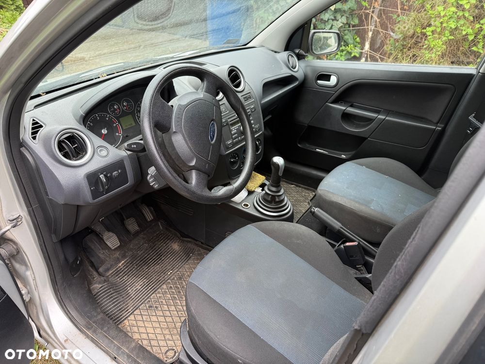 Ford Fiesta 1.4 TDCI - 6