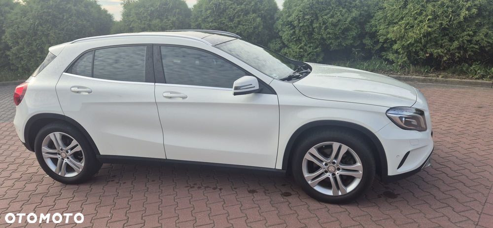 Mercedes-Benz GLA 250 4-Matic - 6