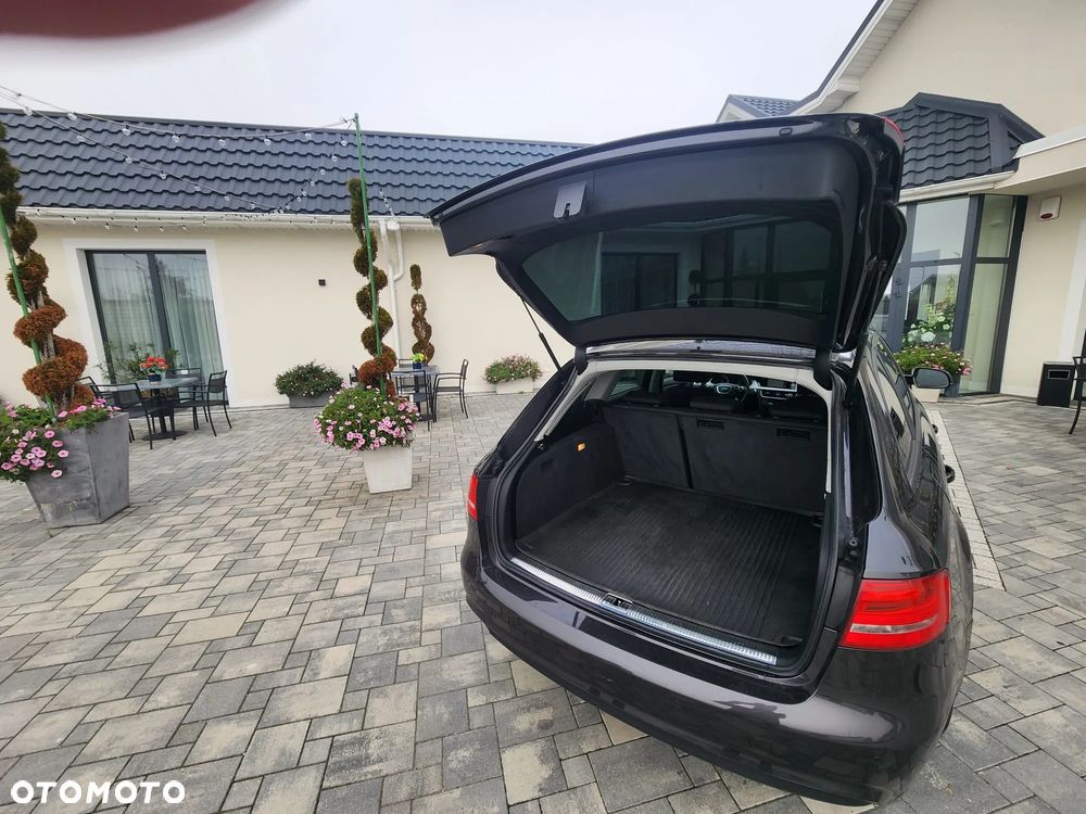 Audi A4 Avant 2.0 TDI Multitronic - 9