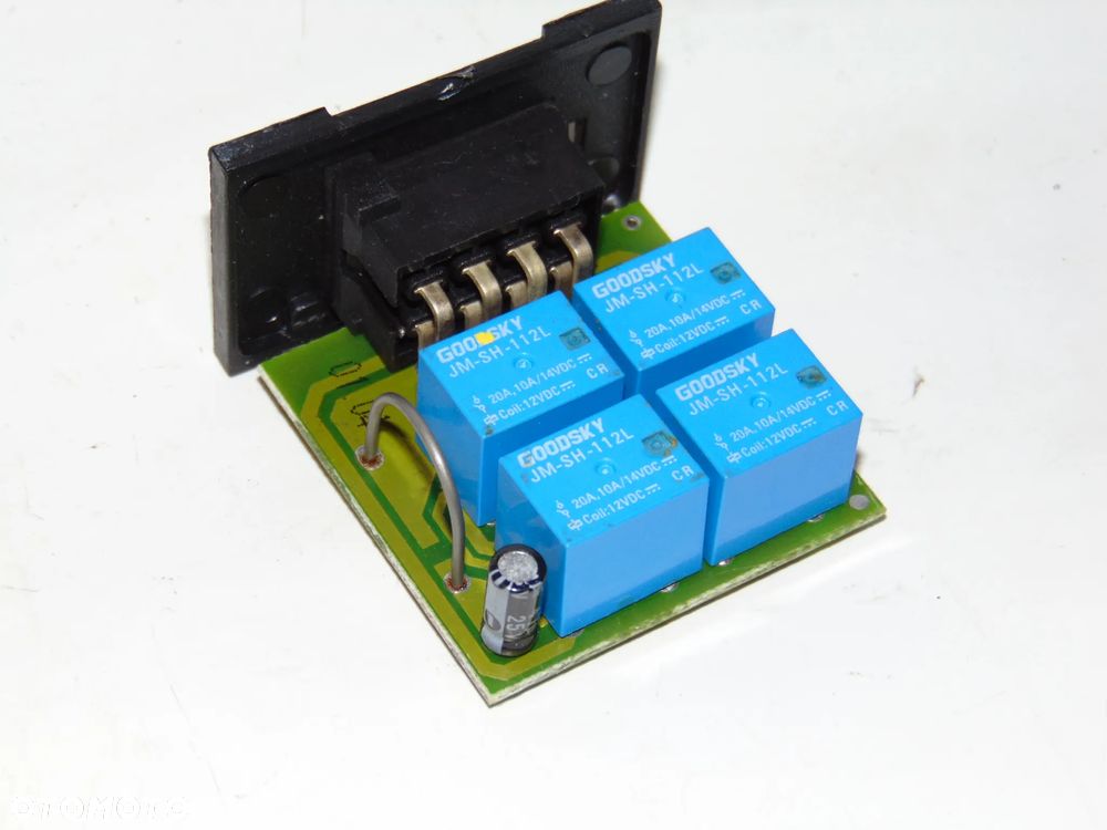 Moduł przekaźnik sterownik świateł haka holowniczego przyczepy UN-05 Flash Control VW Volkswagen Skoda Seat Audi Mercedes Volvo Opel Ford Toyota - 10