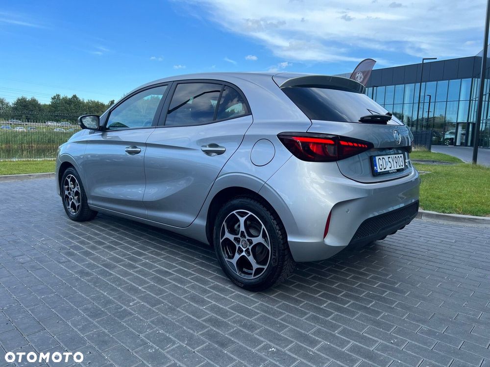 MG MG3 - 8