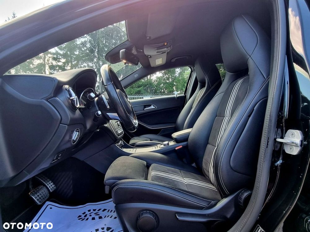 Mercedes-Benz GLA 200 7G-DCT Edition 1 - 12