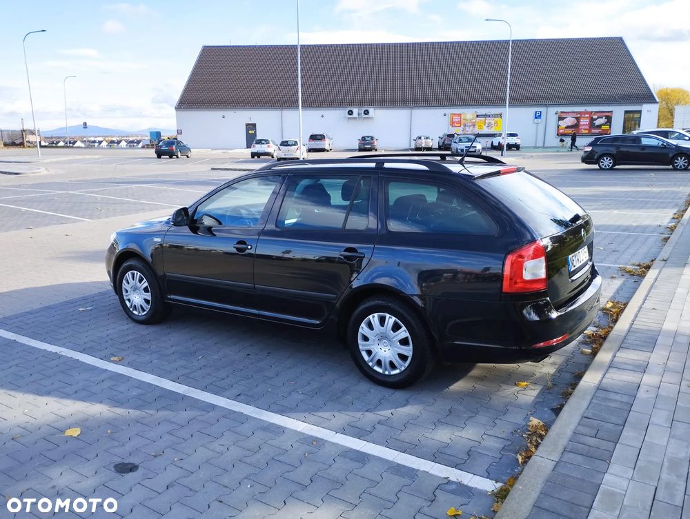 Skoda Octavia 2.0 TDI Family Plus - 10