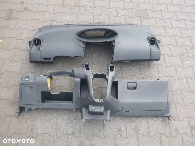 DESKA ROZDZIELCZA KONSOLA TOYOTA YARIS II 06-09T - 15