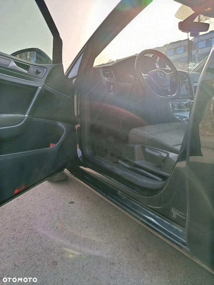 Volkswagen Golf 1.4 TSI BMT Comfortline - 23