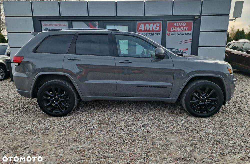 Jeep Grand Cherokee - 6