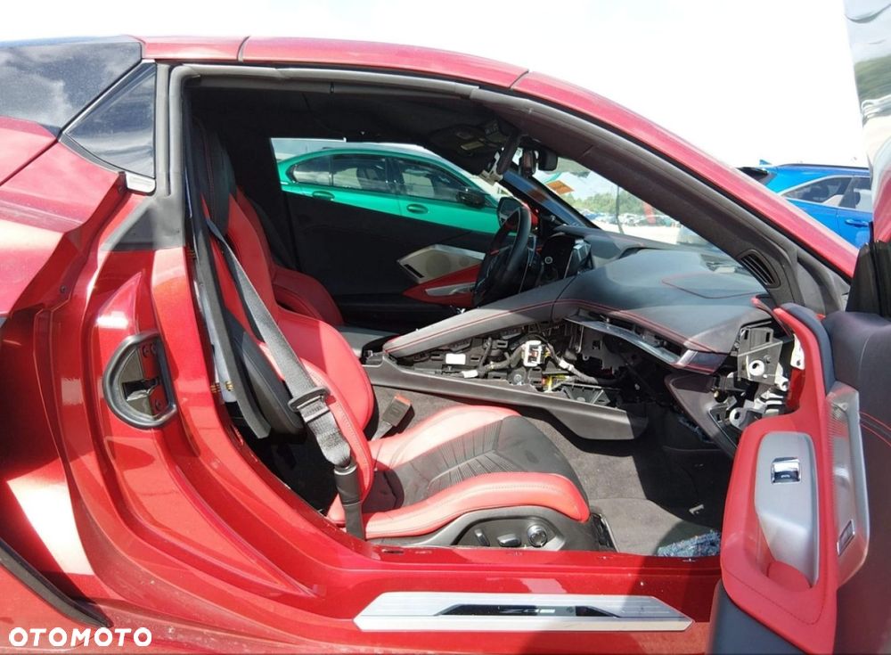Chevrolet Corvette - 10