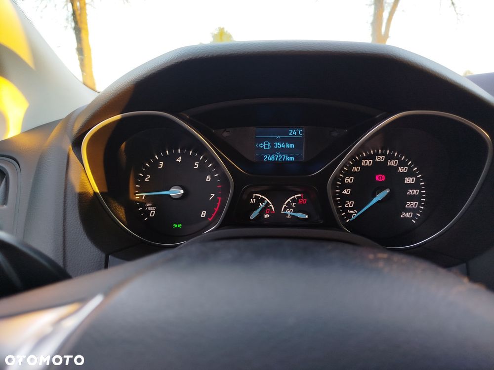 Ford Focus - 8