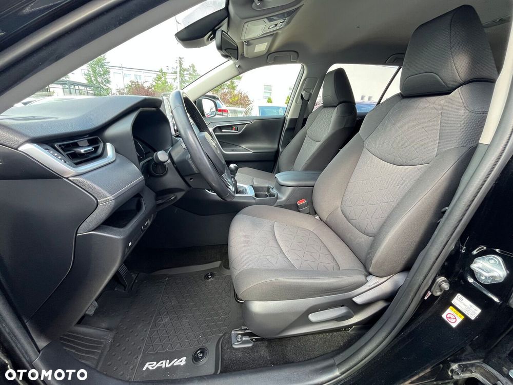 Toyota RAV4 2.0 Comfort 4x2 - 29