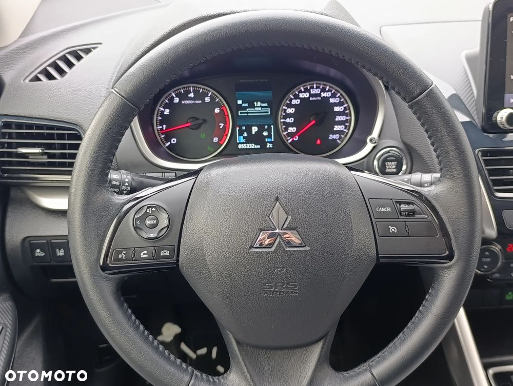 Mitsubishi Eclipse Cross - 11