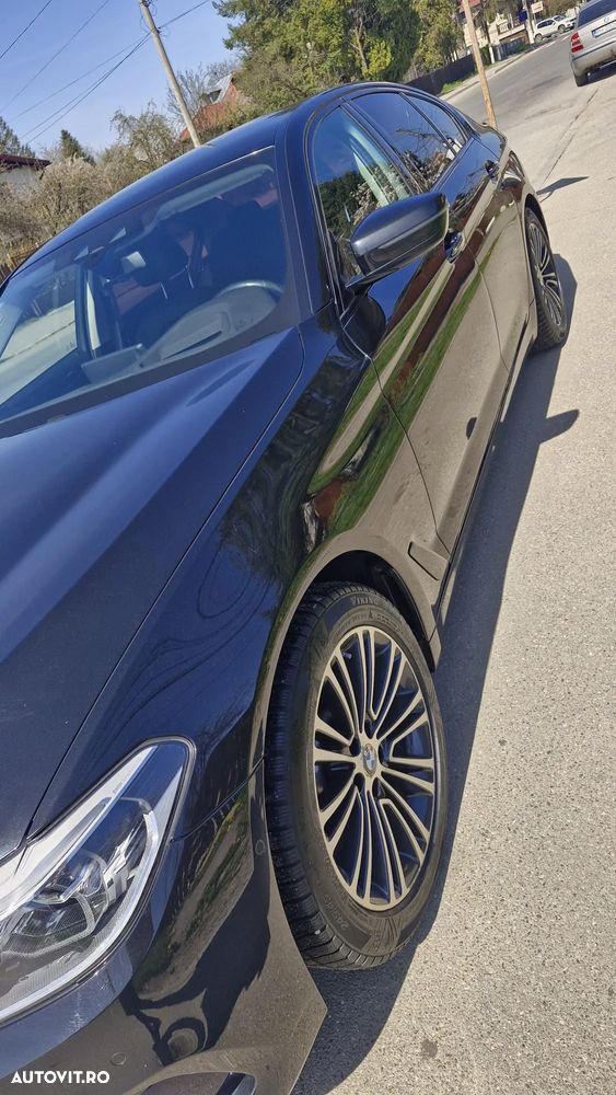 BMW Seria 5 530i xDrive Aut. Sport Line - 3