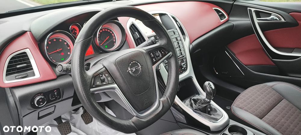 Opel Astra 1.6 Turbo Edition - 17