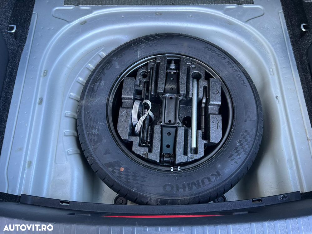 Skoda Octavia 2.0 TDI DSG Ambition - 34