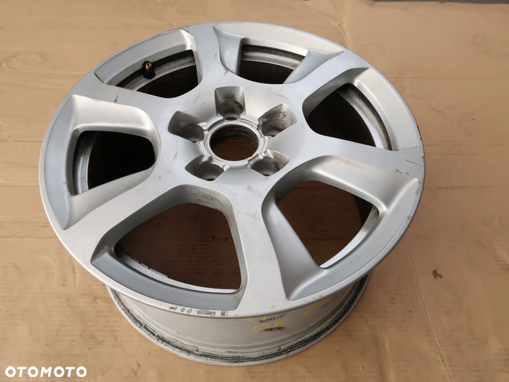 z17 Felga Ausi A4 B8  8K0601025F 7,5x16et45 - 2