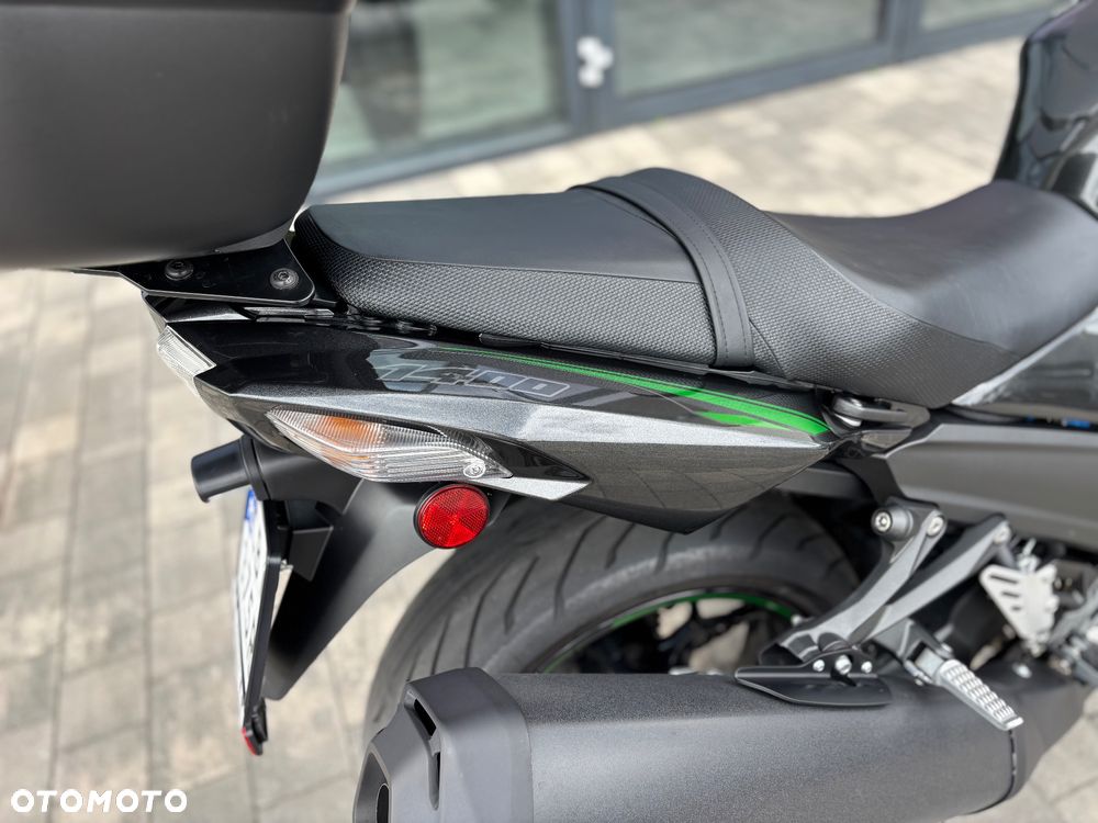 Kawasaki ZZR - 11