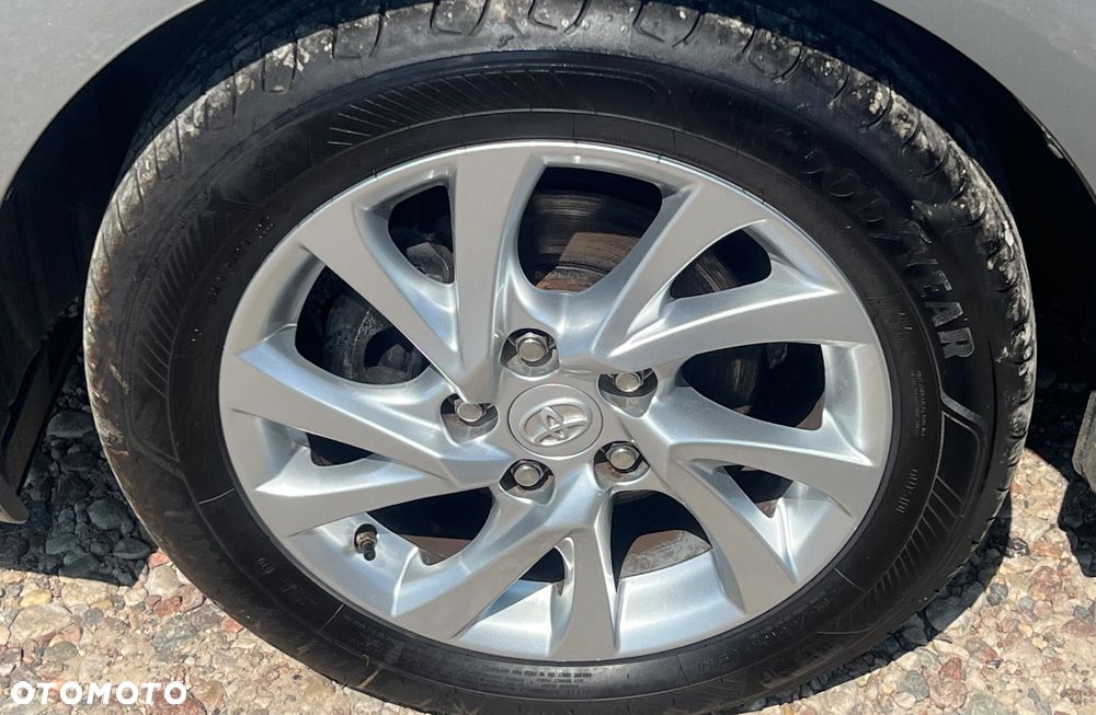 Toyota Auris - 23